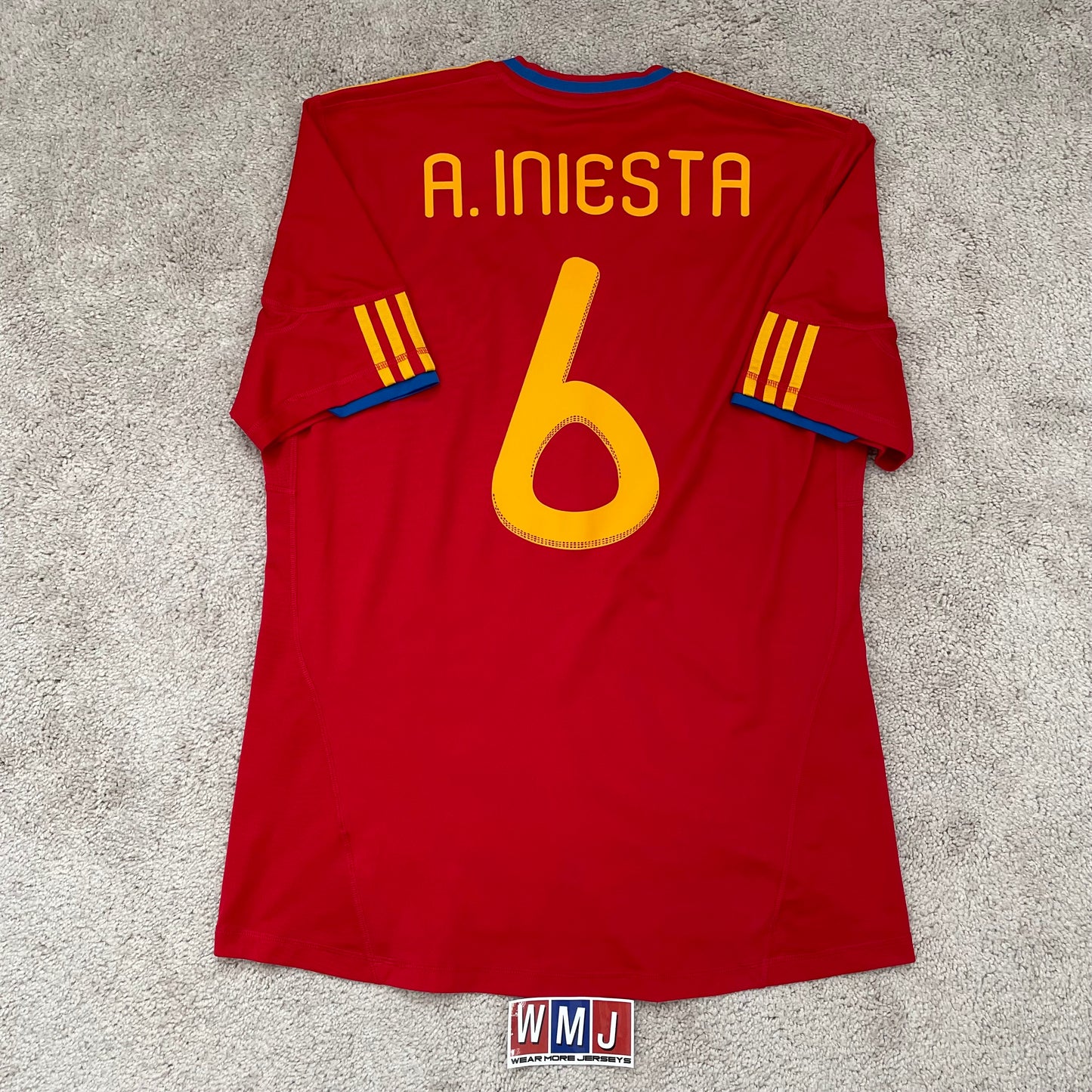 Spain 2010 World Cup home x Andres Iniesta #6 (L)