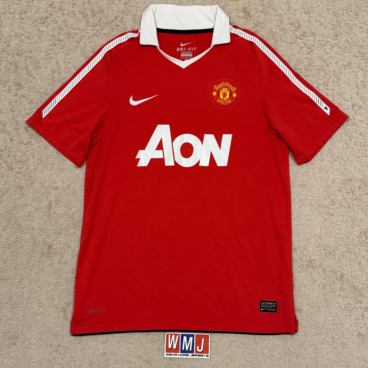 Manchester United 2010/11 home x Luis Nani #17 (M)