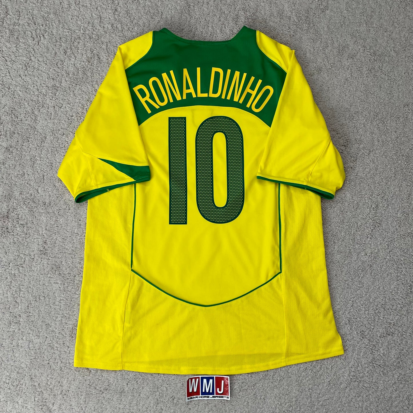 Brazil 2004 Copa America home x Ronaldinho #10 (XL)