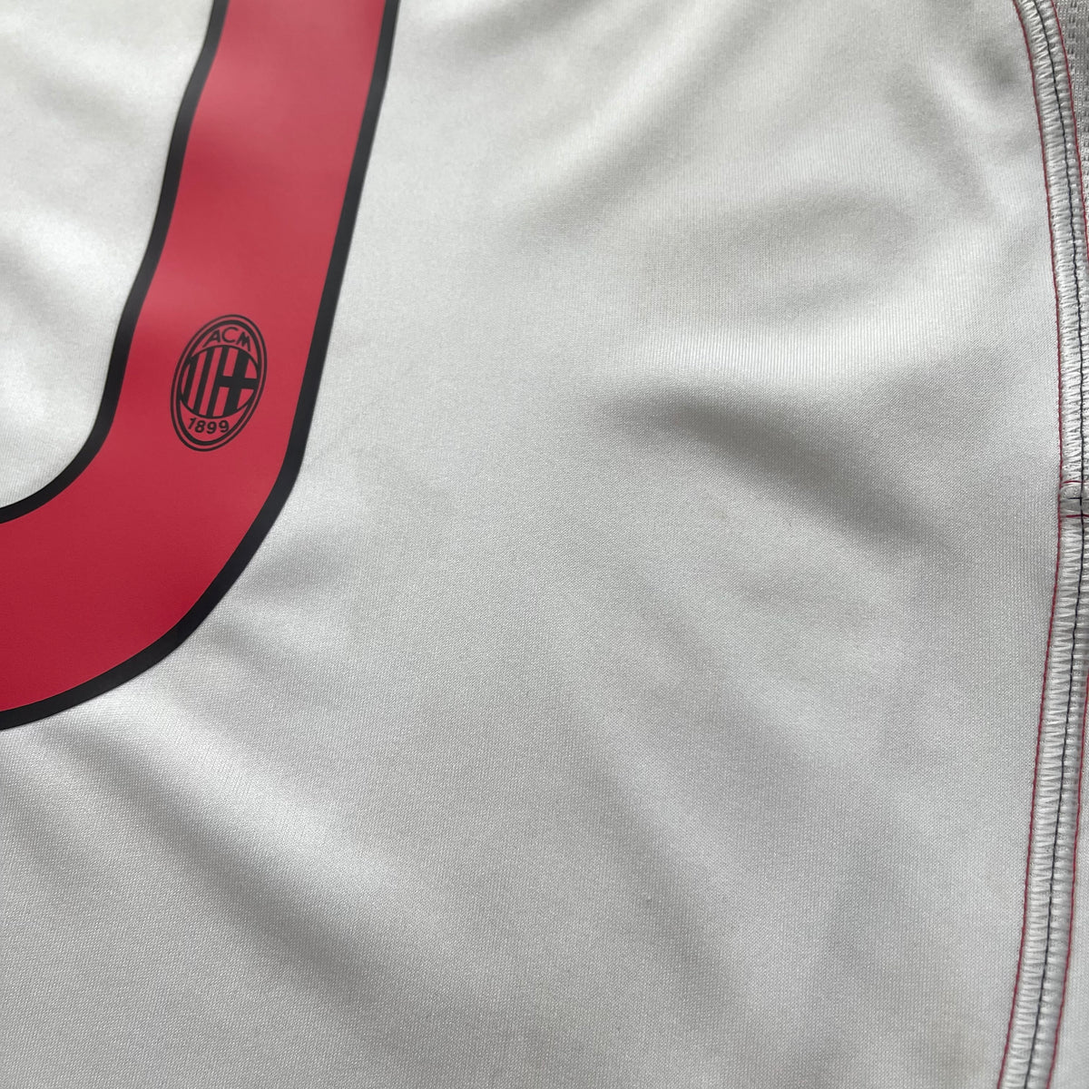 AC Milan 2010/11 away x Ronaldinho #80 (XL)