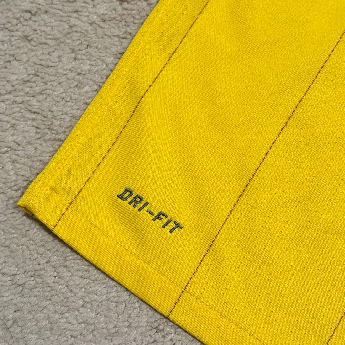 Arsenal 2010/11 away x Carlos Vela #11 (L)