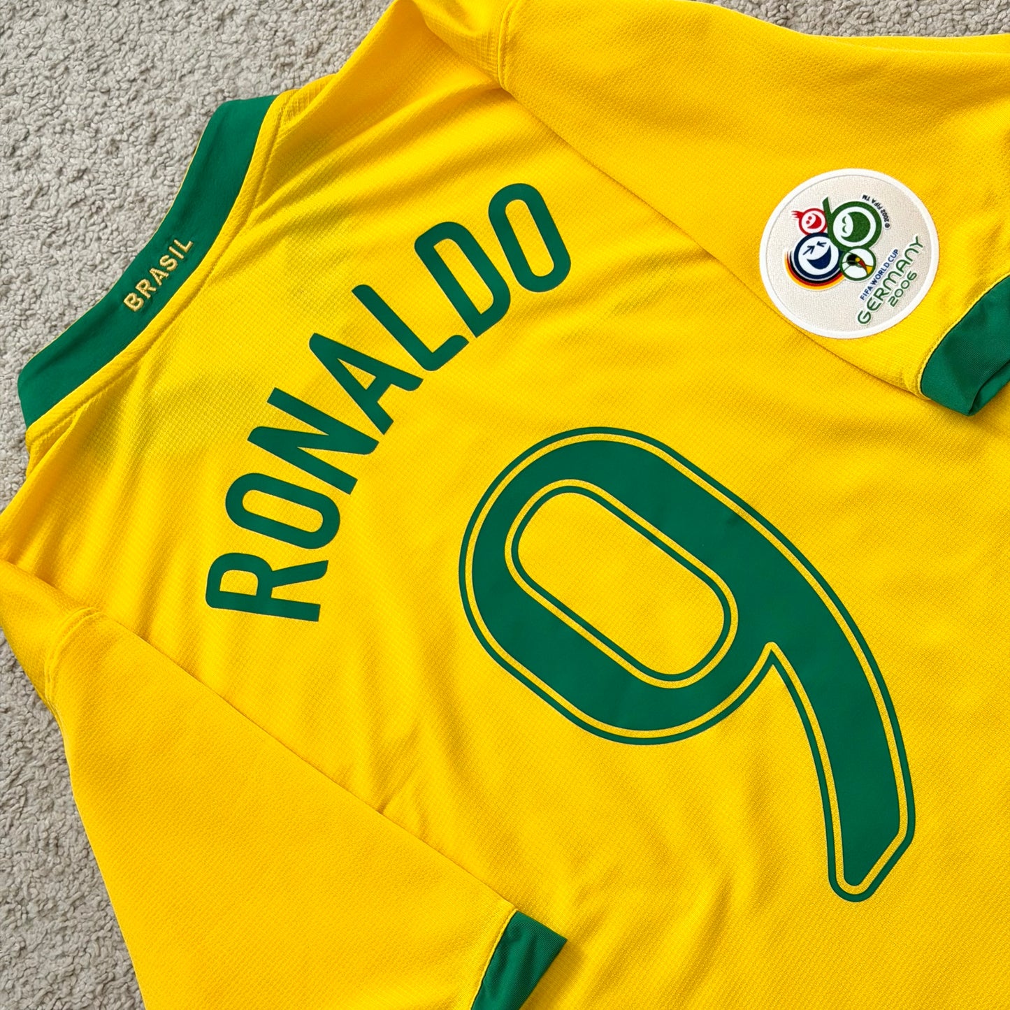Brazil 2006 World Cup home x Ronaldo Nazario #9 (XL)
