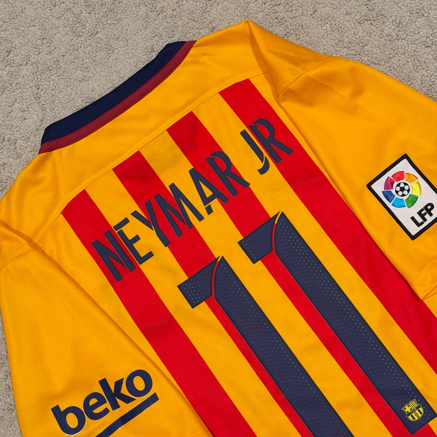 Barcelona 2015/16 away x Neymar Jr #11 (L)