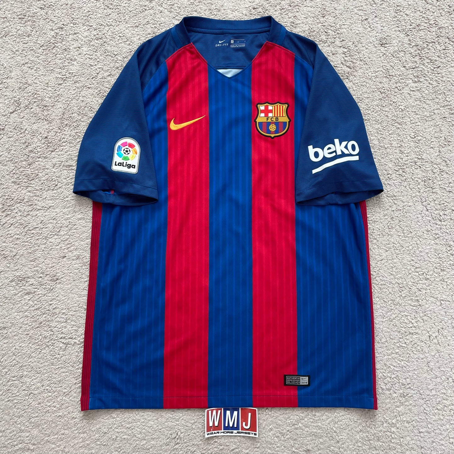 Barcelona 2016/17 home x Neymar Jr #11 (L)