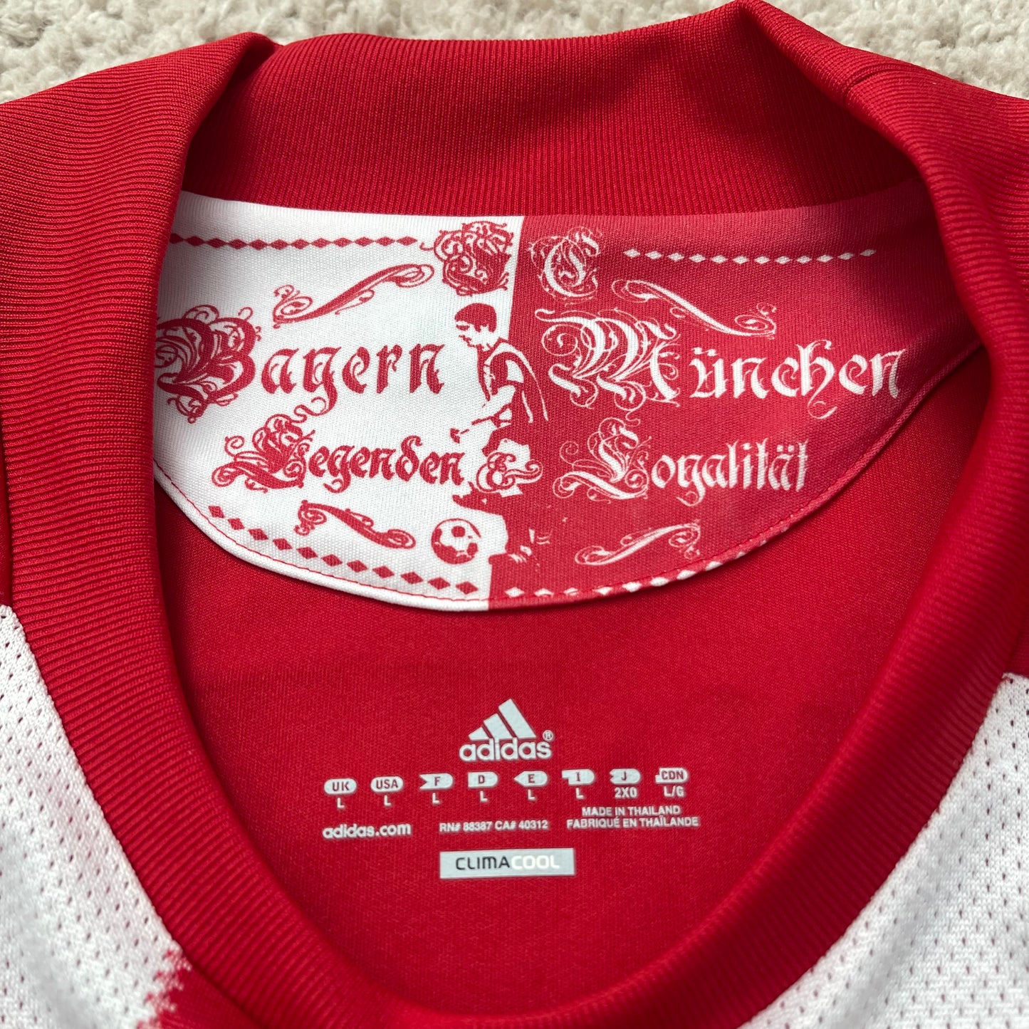 Bayern Munich 2010/11 home x Toni Kroos #39 (L)
