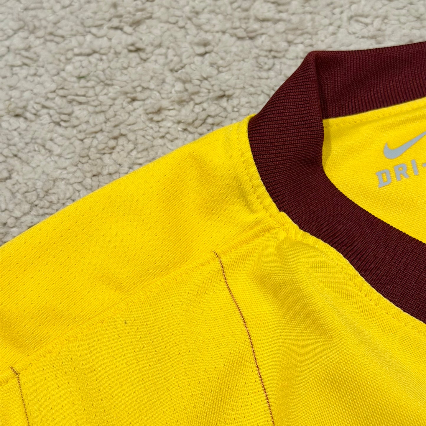 Arsenal 2010/11 away x Carlos Vela #11 (L)