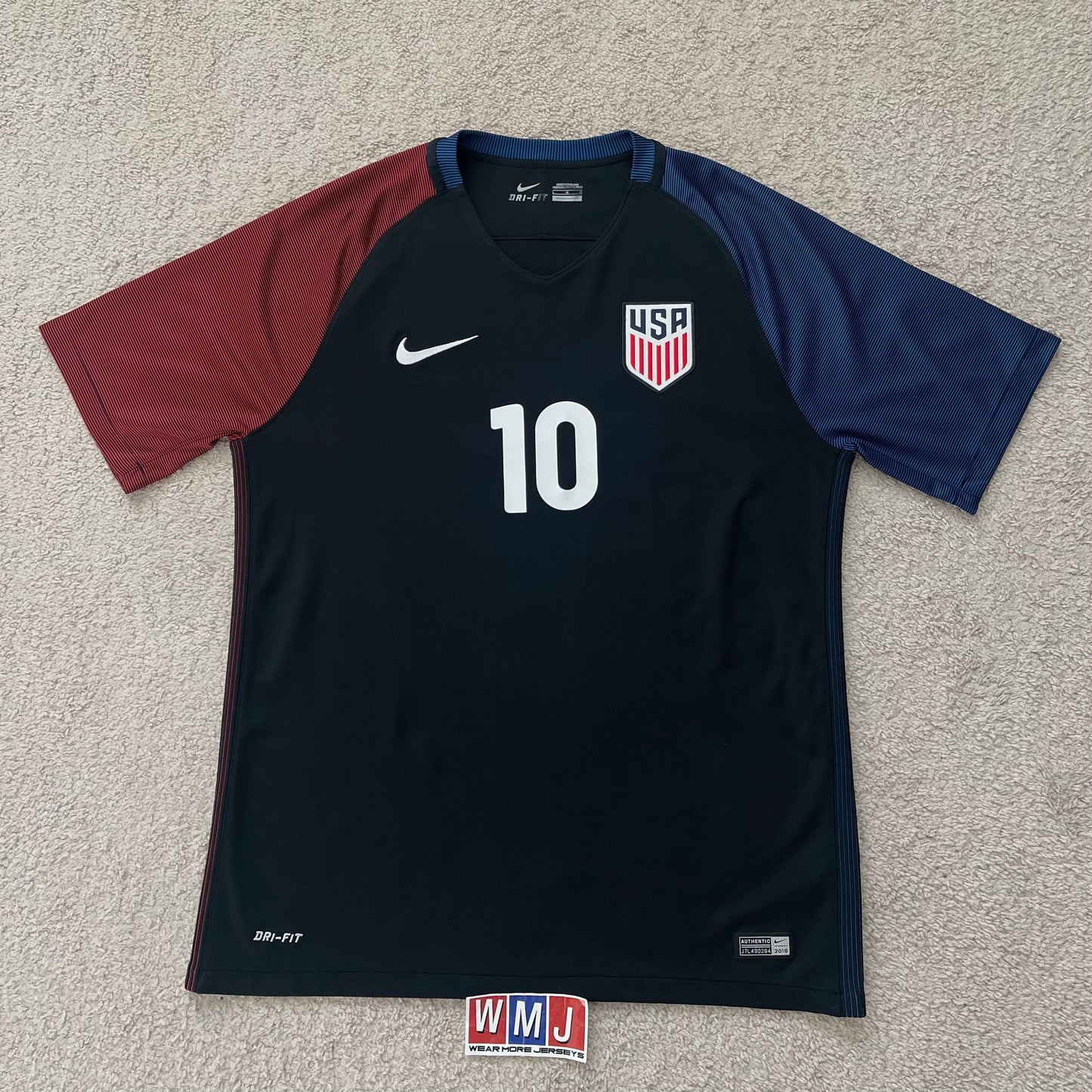 USA 2016/17 away x Christian Pulisic #10 (L)