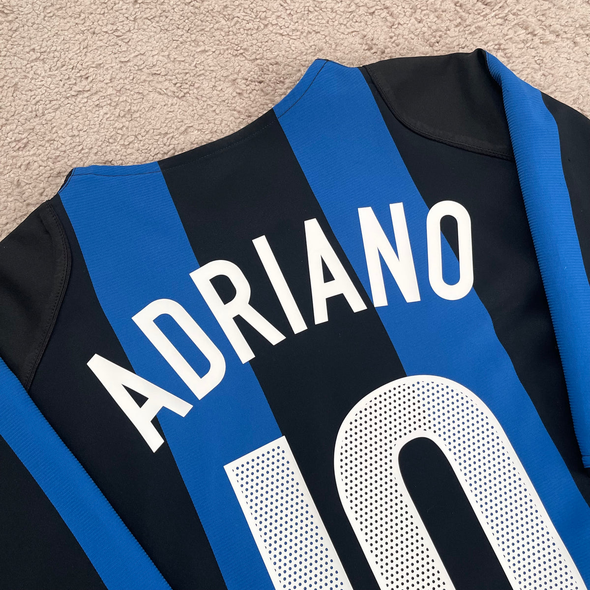 Inter 2004/05 home x Adriano #10 (M)
