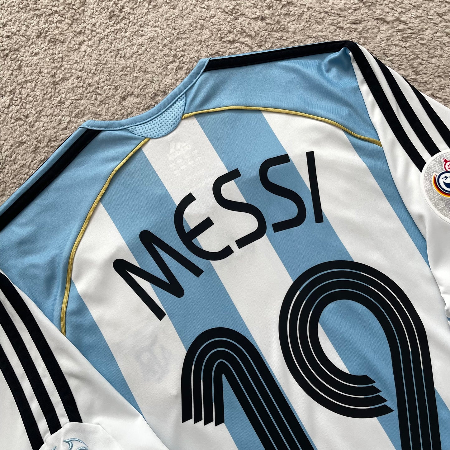 Argentina 2006 World Cup home x Messi #19 (M)