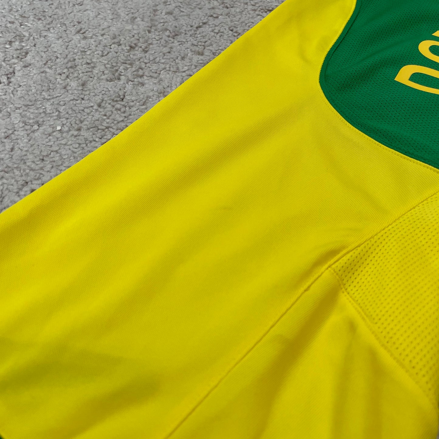 Brazil 2004 Copa America home x Ronaldinho #10 (XL)