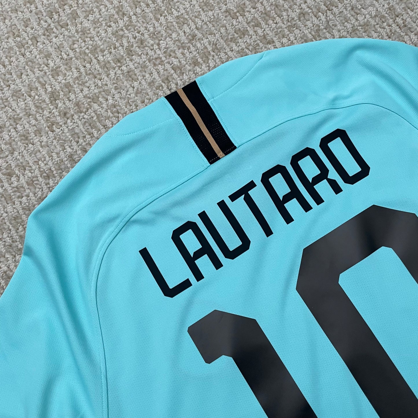 Inter 2019/20 away x Lautaro Martinez #10 (M) *BRAND NEW WITH TAGS