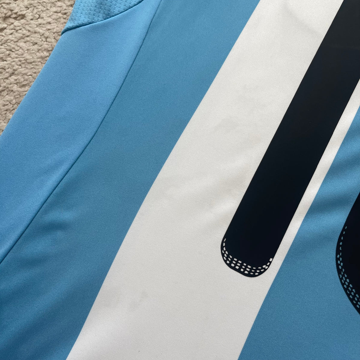Argentina 2011 Copa America home x Messi #10 (M)