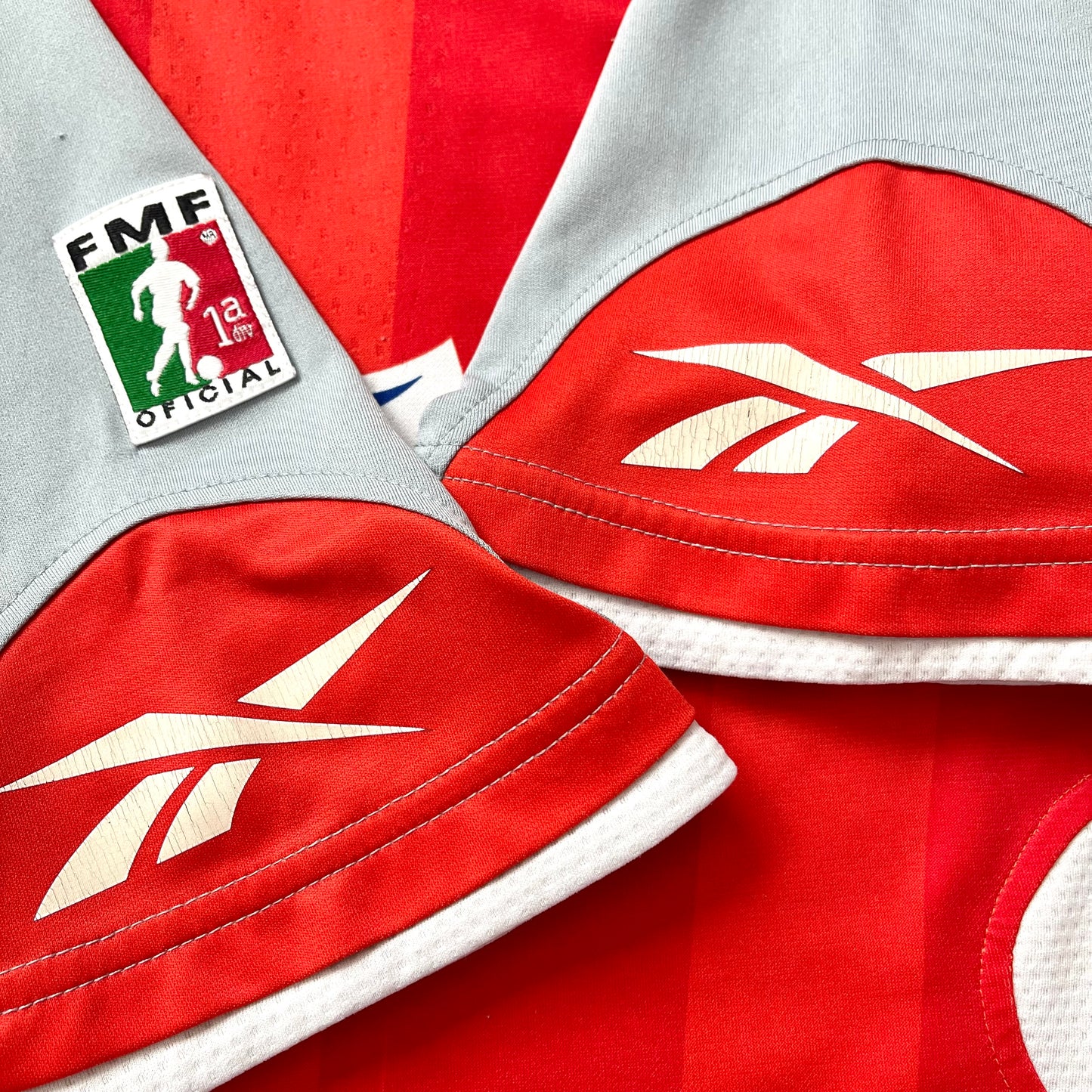 Chivas de Guadalajara 2009/10 away x Chicharito Hernandez #14 (L)