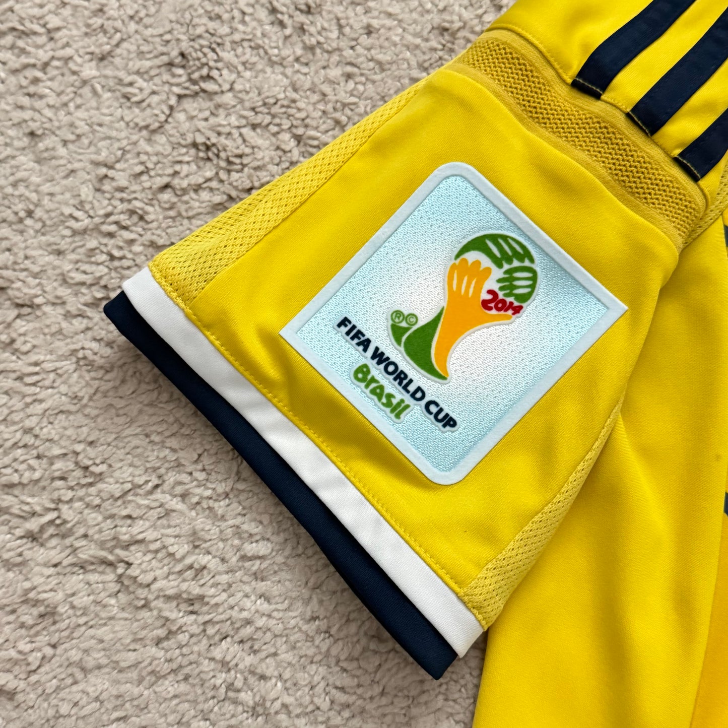 Colombia 2014 World Cup home x James Rodriguez #10 (M)