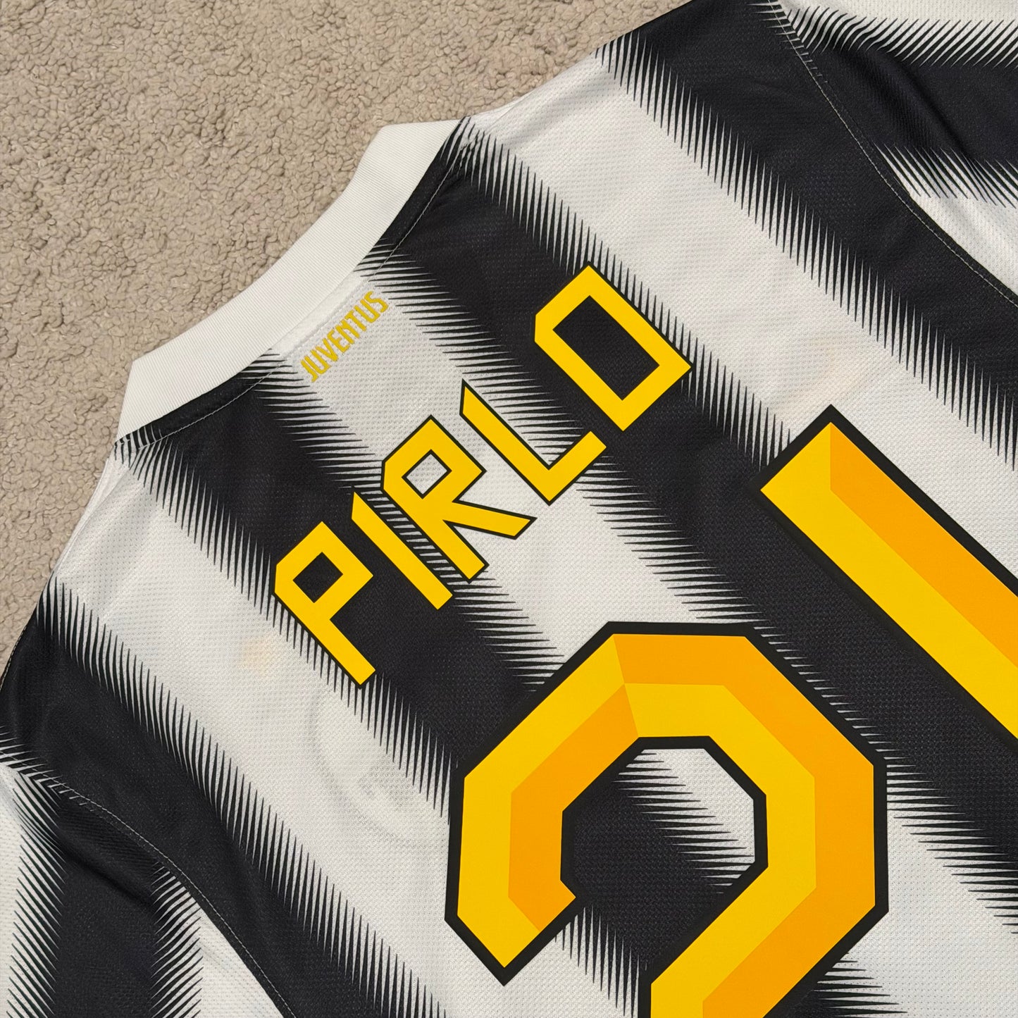 Juventus 2011/12 home x Pirlo #21 (S)