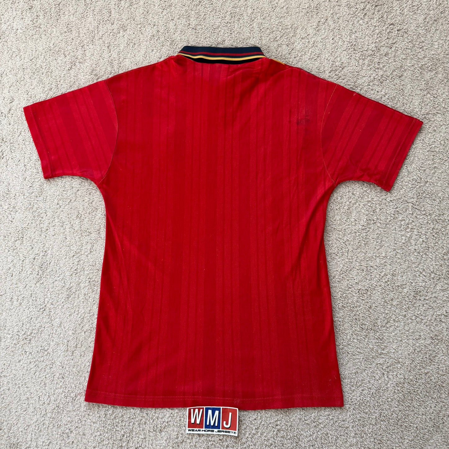 Spain 1994 World Cup home (M) *tiny holes on right sleeve