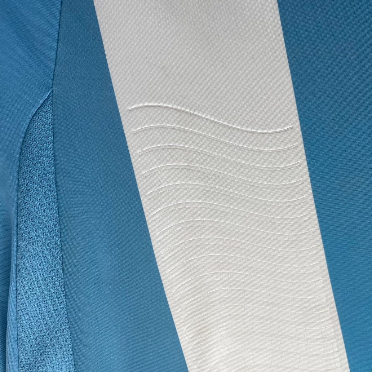 Argentina 2011 Copa America home x Messi #10 (M)