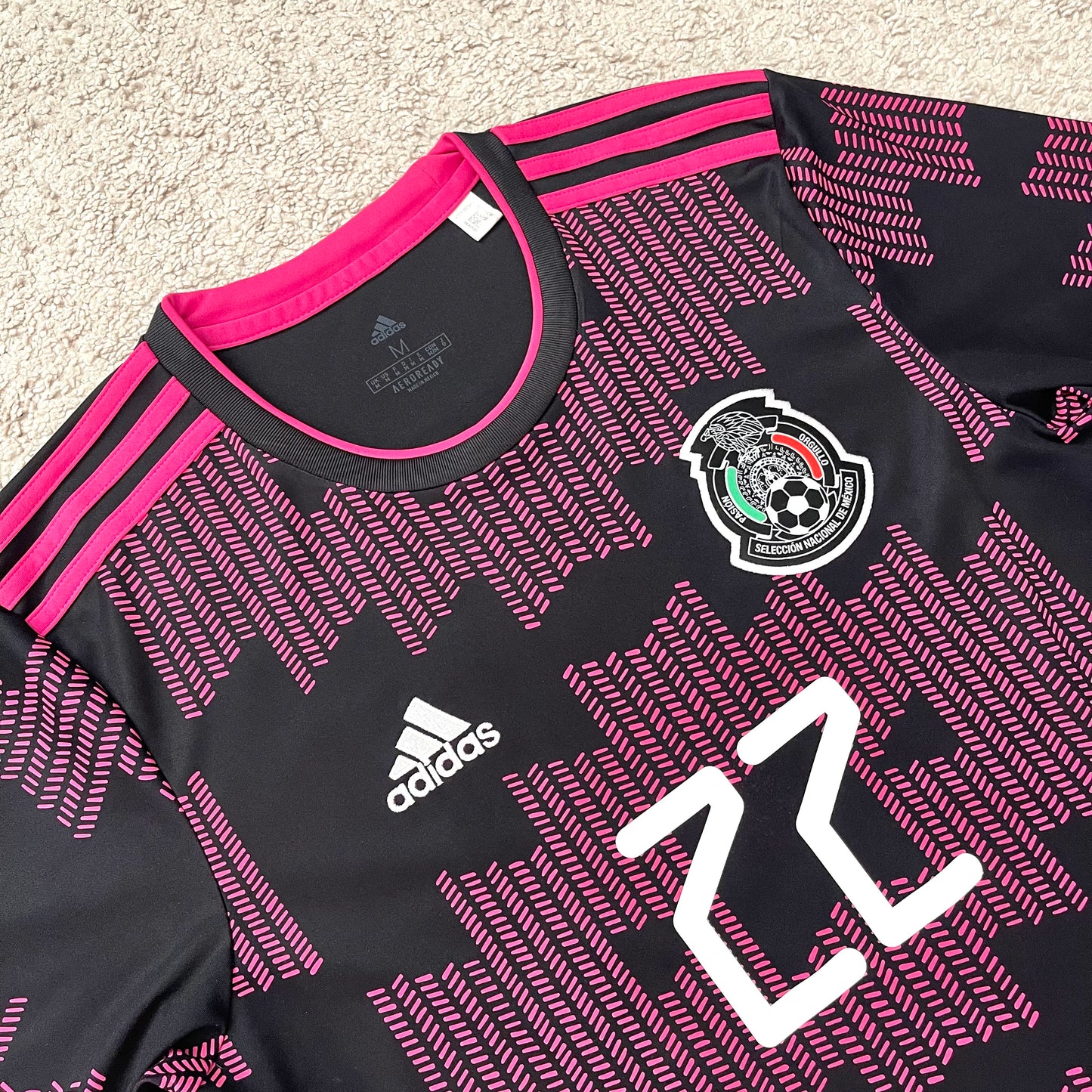 Mexico 2020/21 home x Hirving ‘Chucky’ Lozano #22 (M)