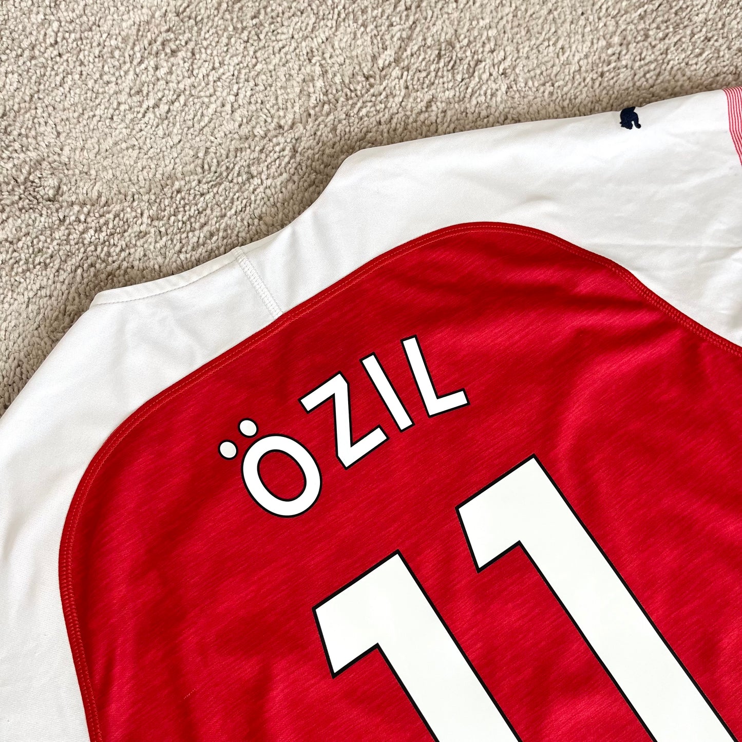 Arsenal 2018/19 home x Mesut Özil #11 (L)