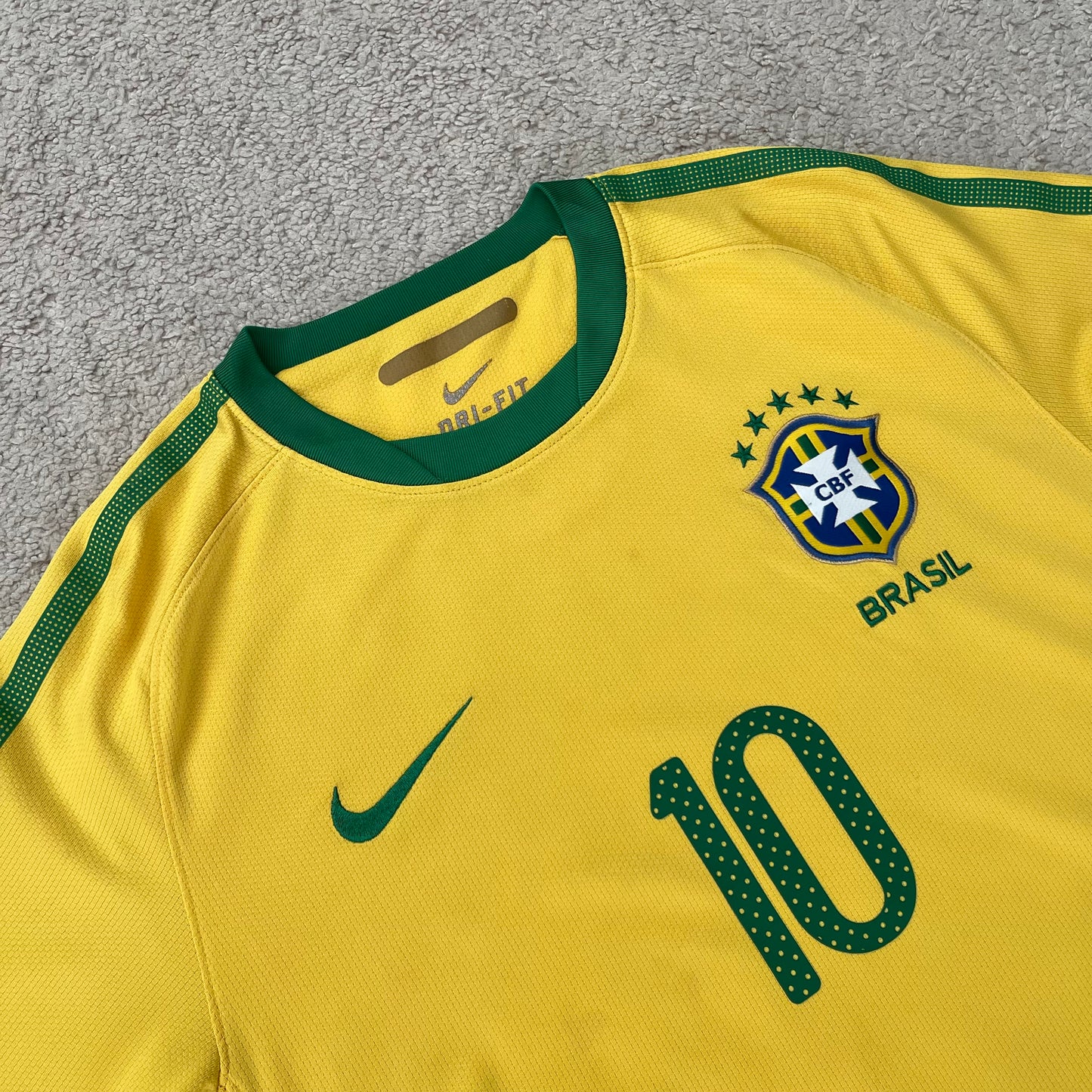 Brazil 2010 World Cup home x Ricardo Kaká #10 (M)