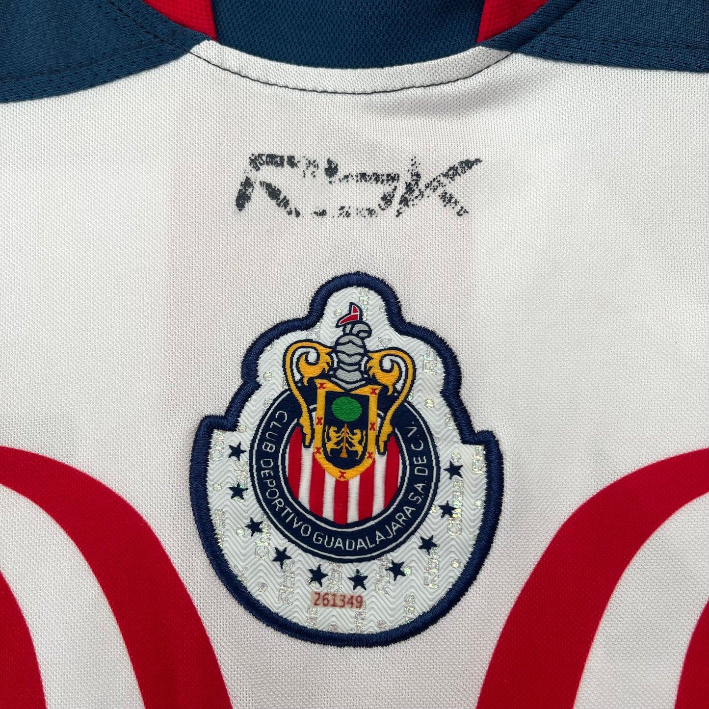 Chivas de Guadalajara 2006/07 home x Chicharito Hernandez #45 (S,runs BIG. Fits like a size M)