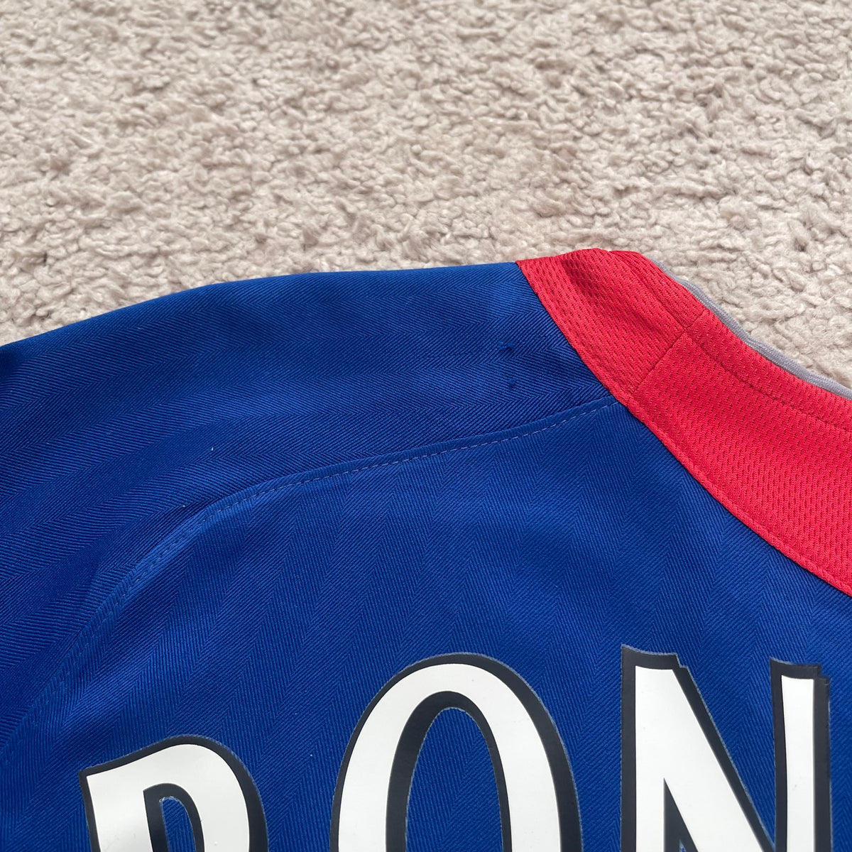 Manchester United 2005/06 away LONG SLEEVES x Cristiano Ronaldo #7 (M) *has some flaws