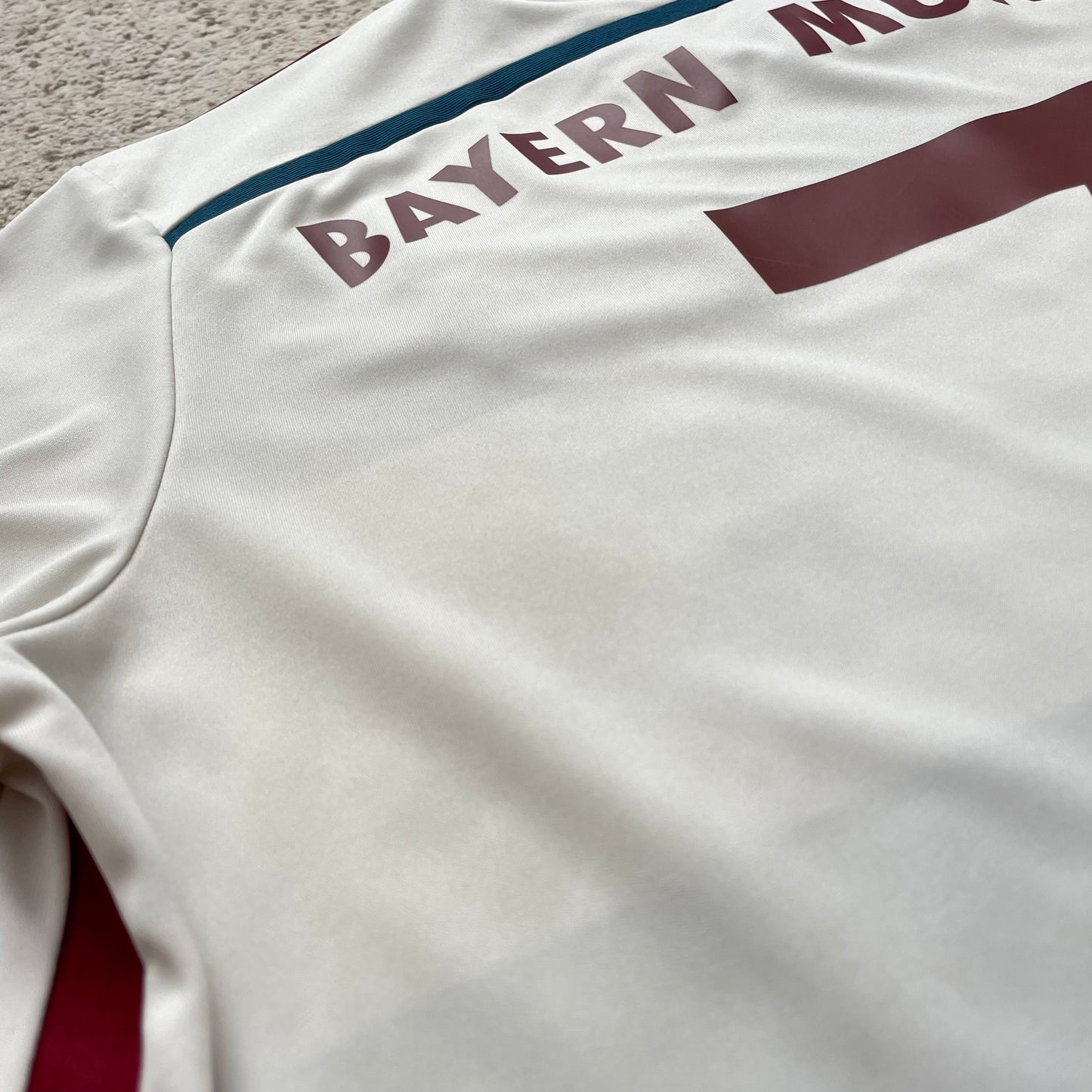 Bayern Munich 2014/15 home x Franck Ribéry #7 (L)