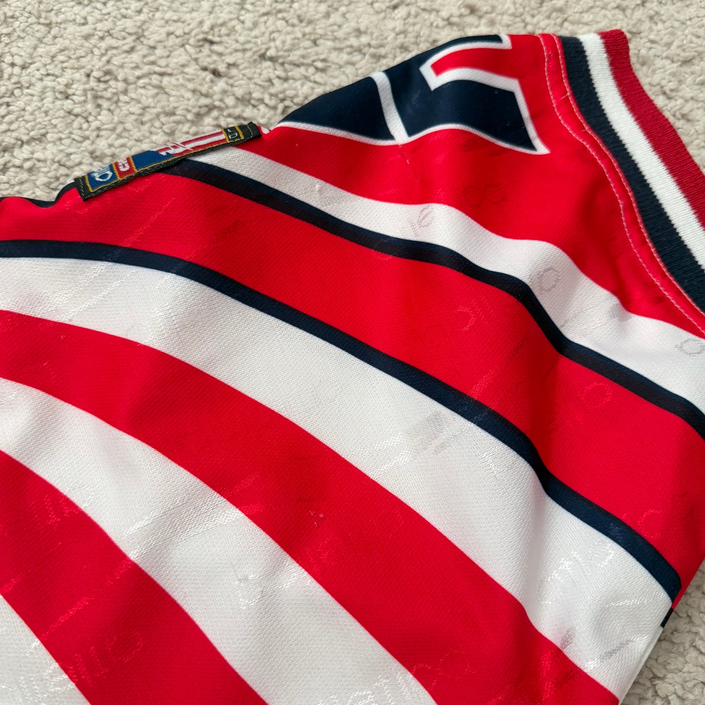 Chivas de Guadalajara 1998/99 home (L)