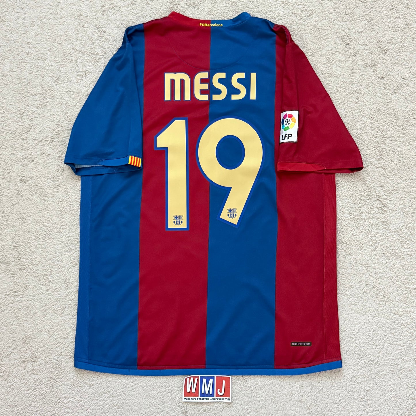 Barcelona 2006/07 home x Messi #19 (L)