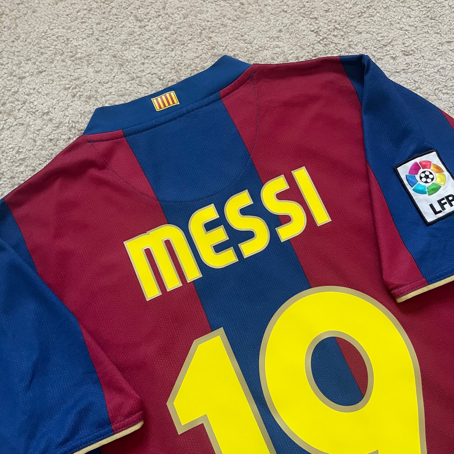 Barcelona 2007/08 home x Messi #19 (M)
