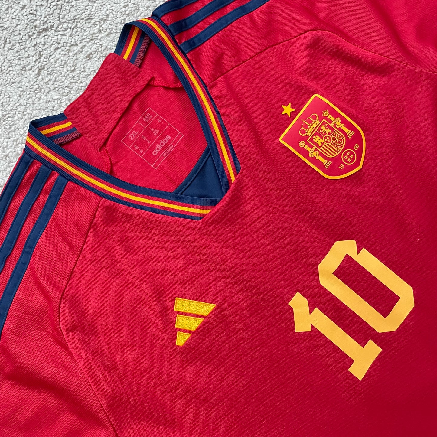 Spain 2022/23 home x Pedri #10 (XXL)