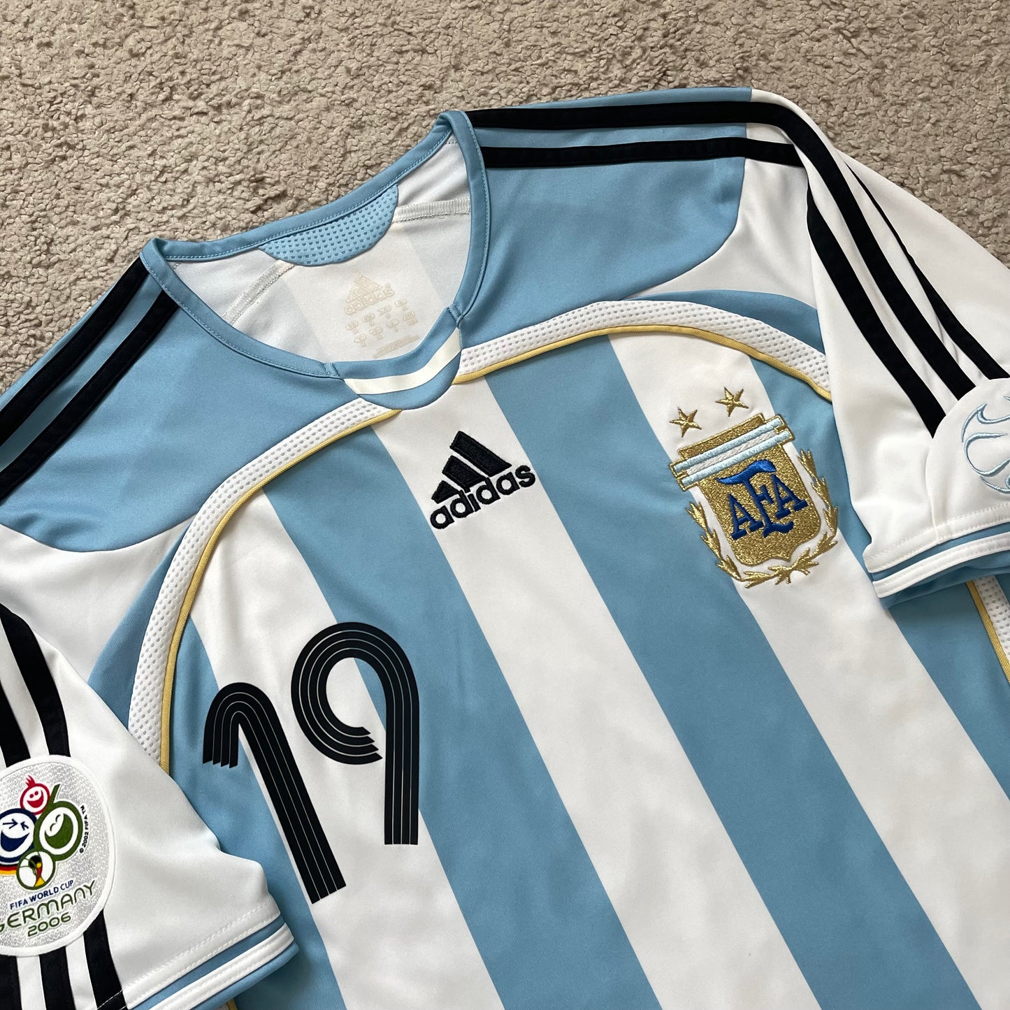 Argentina 2006 World Cup home x Messi #19 (M)