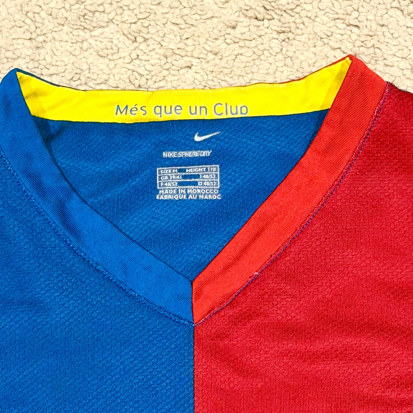 Barcelona 2006/07 home x Ronaldinho #10 (M)