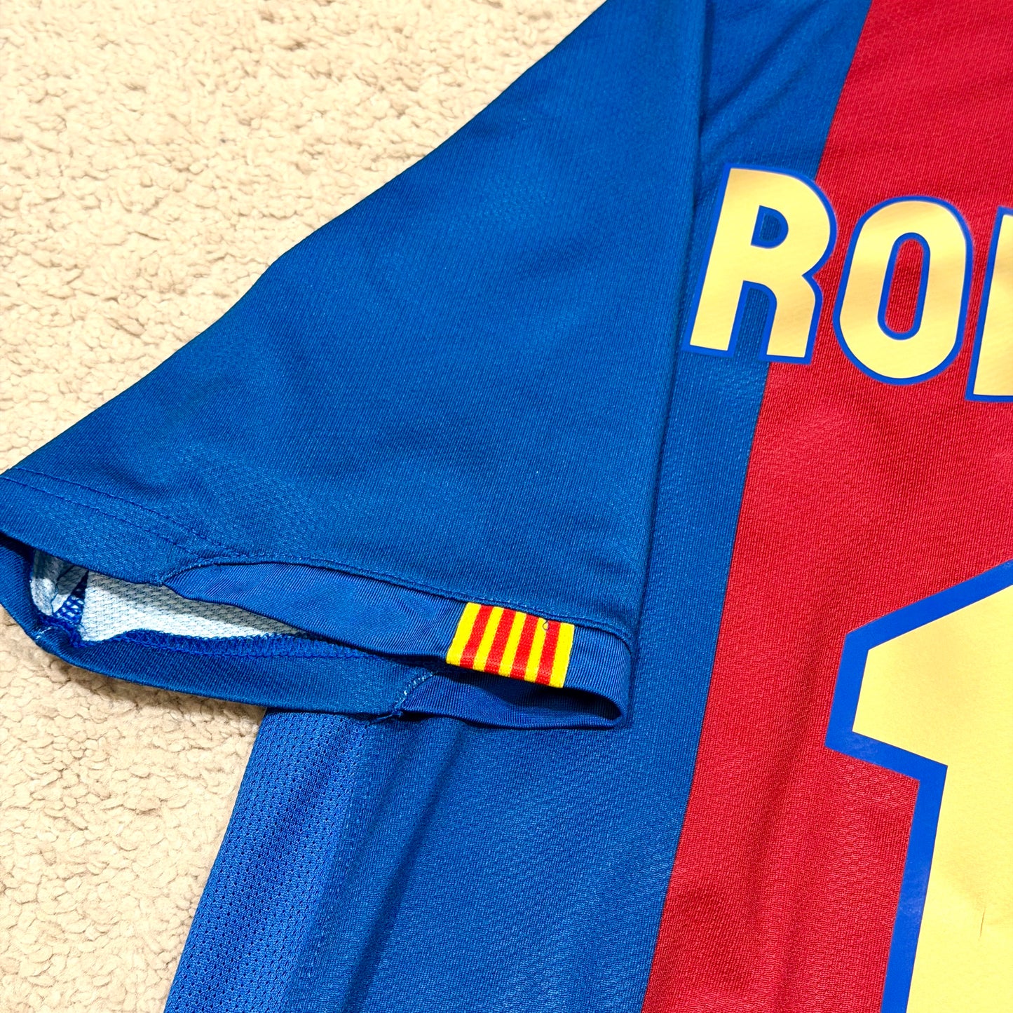 Barcelona 2006/07 home x Ronaldinho #10 (M)