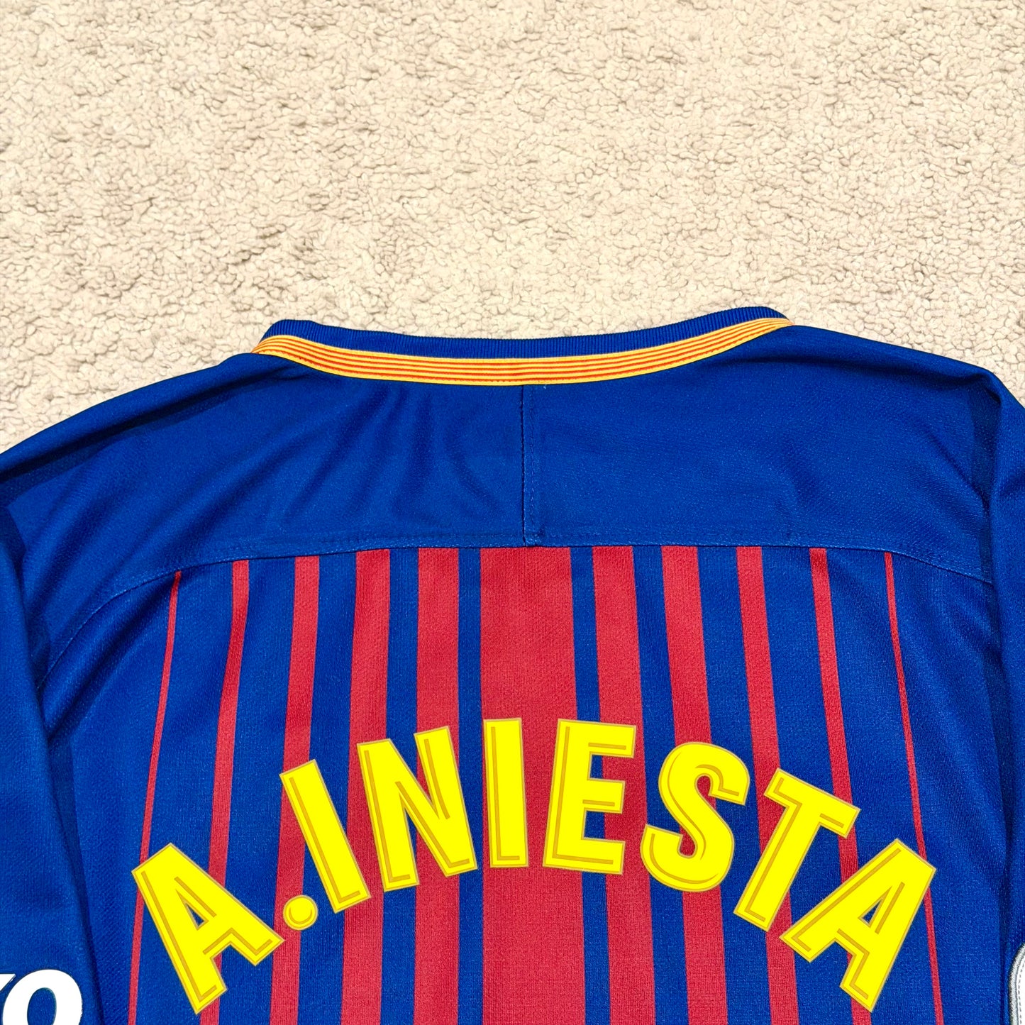 Barcelona 2017/18 home x Andres Iniesta INFINITO SPECIAL EDITION (L)