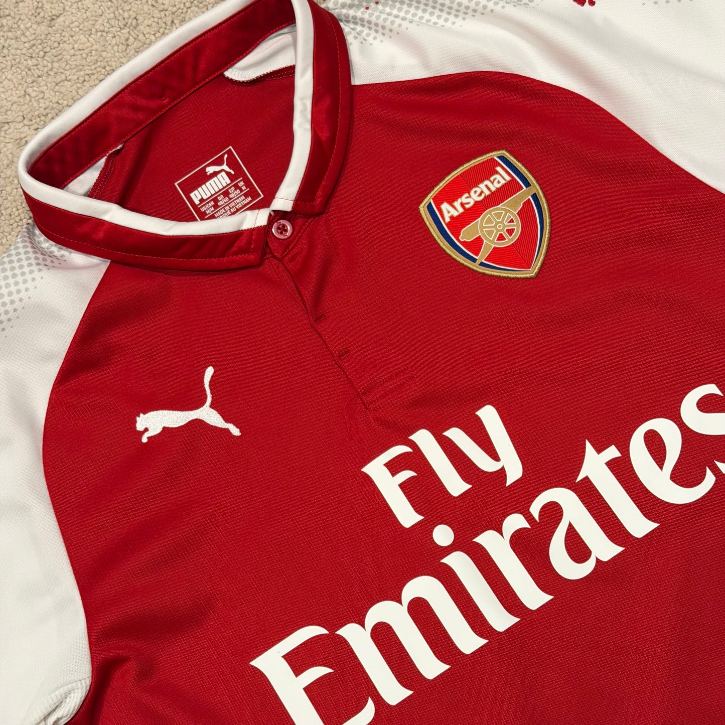 Arsenal 2017/18 home x Mesut Özil #11 (M)