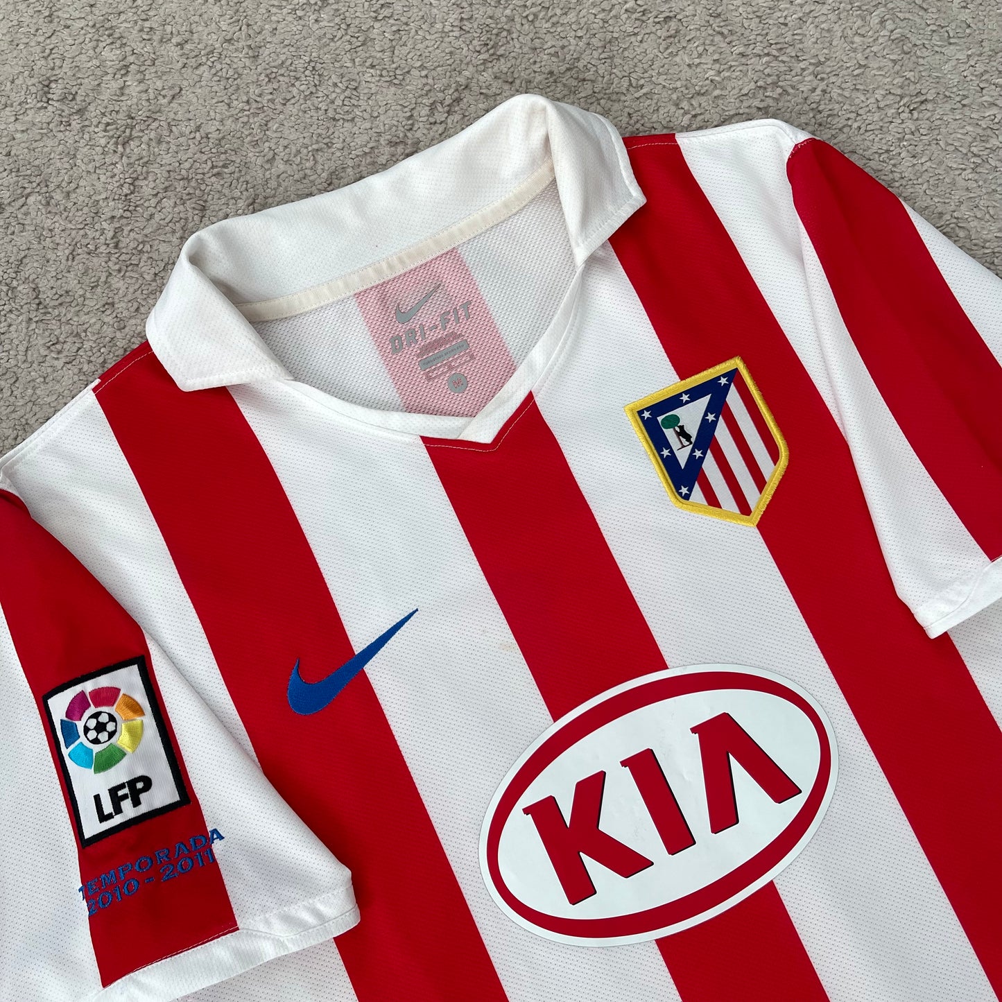 Atletico Madrid 2010/11 home x Sergio 'Kun' Agüero #10 (M)