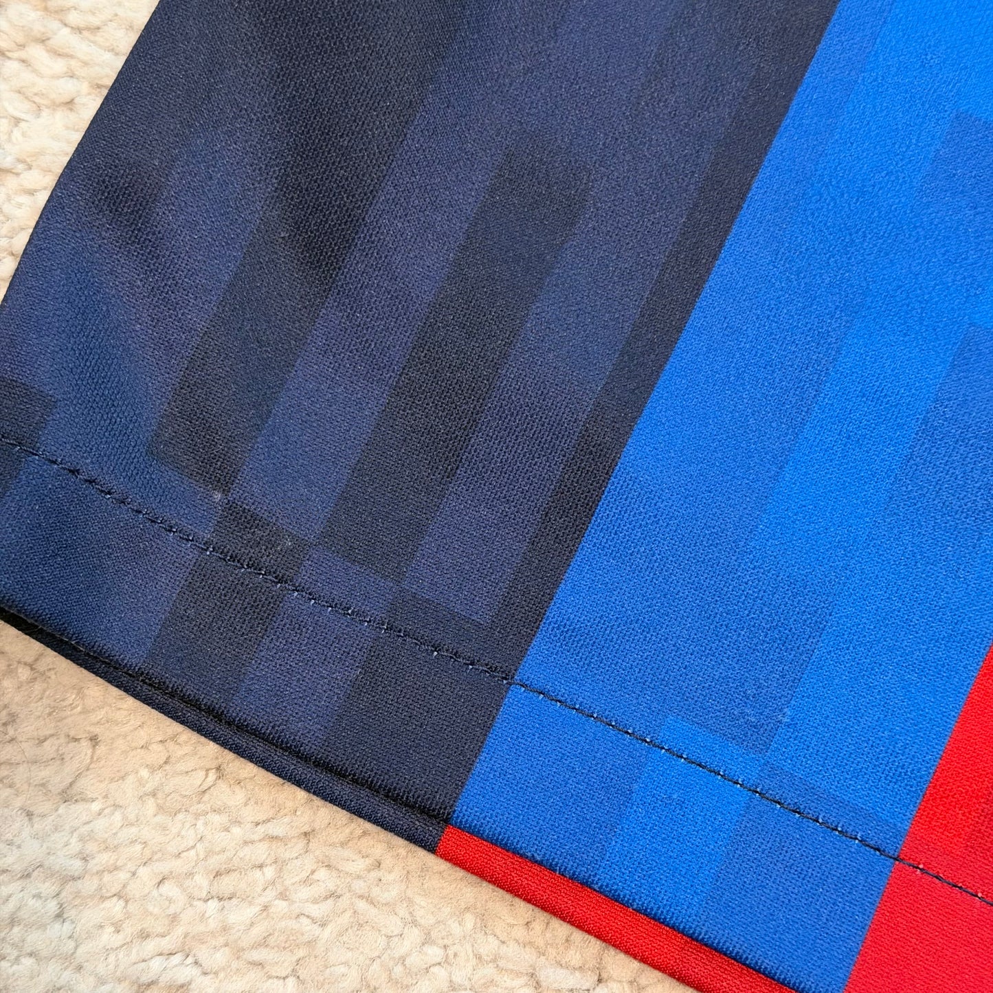 Barcelona 2022/23 home x Lamine Yamal #41 (L)