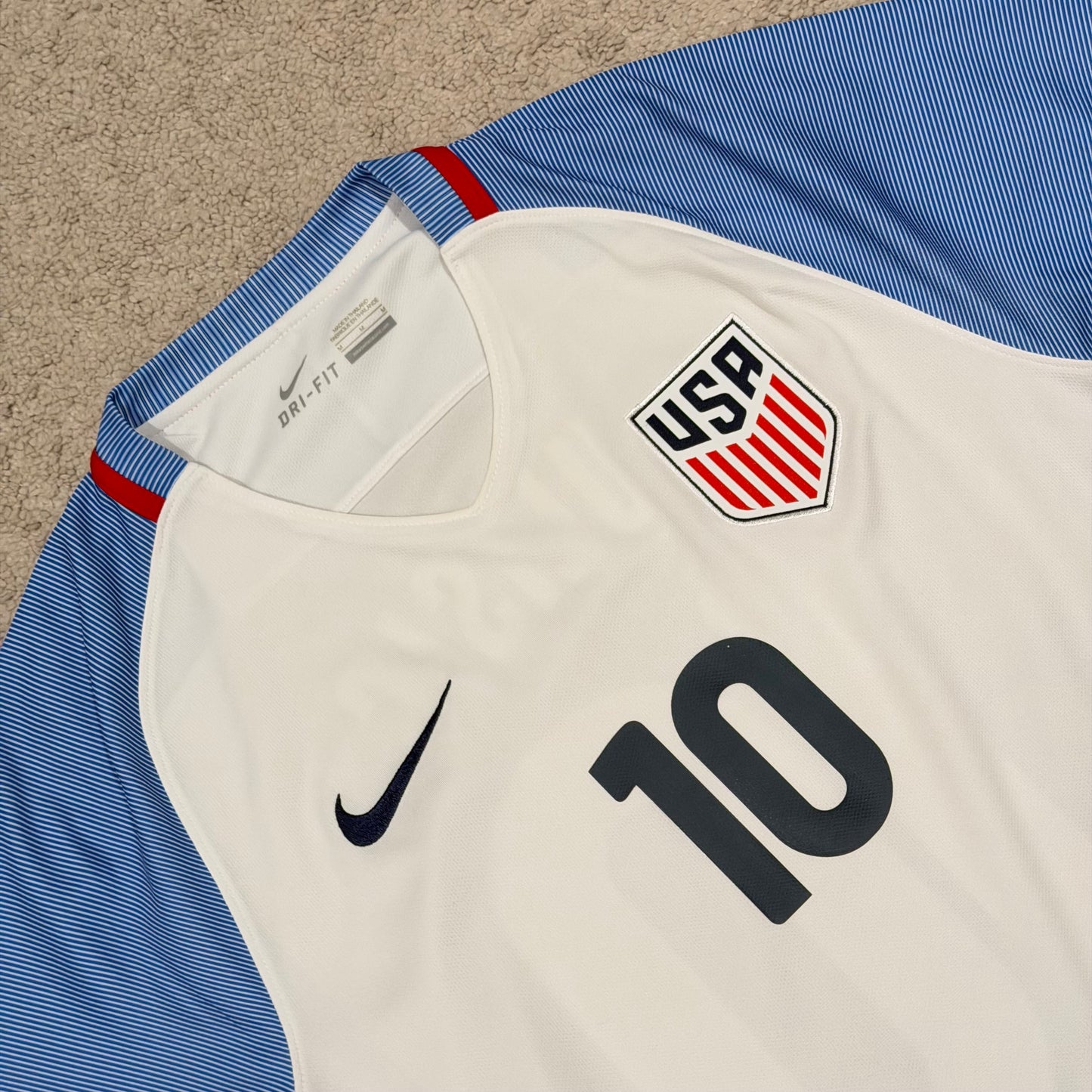 USA 2016/17 home x Christian Pulisic #10 (M)