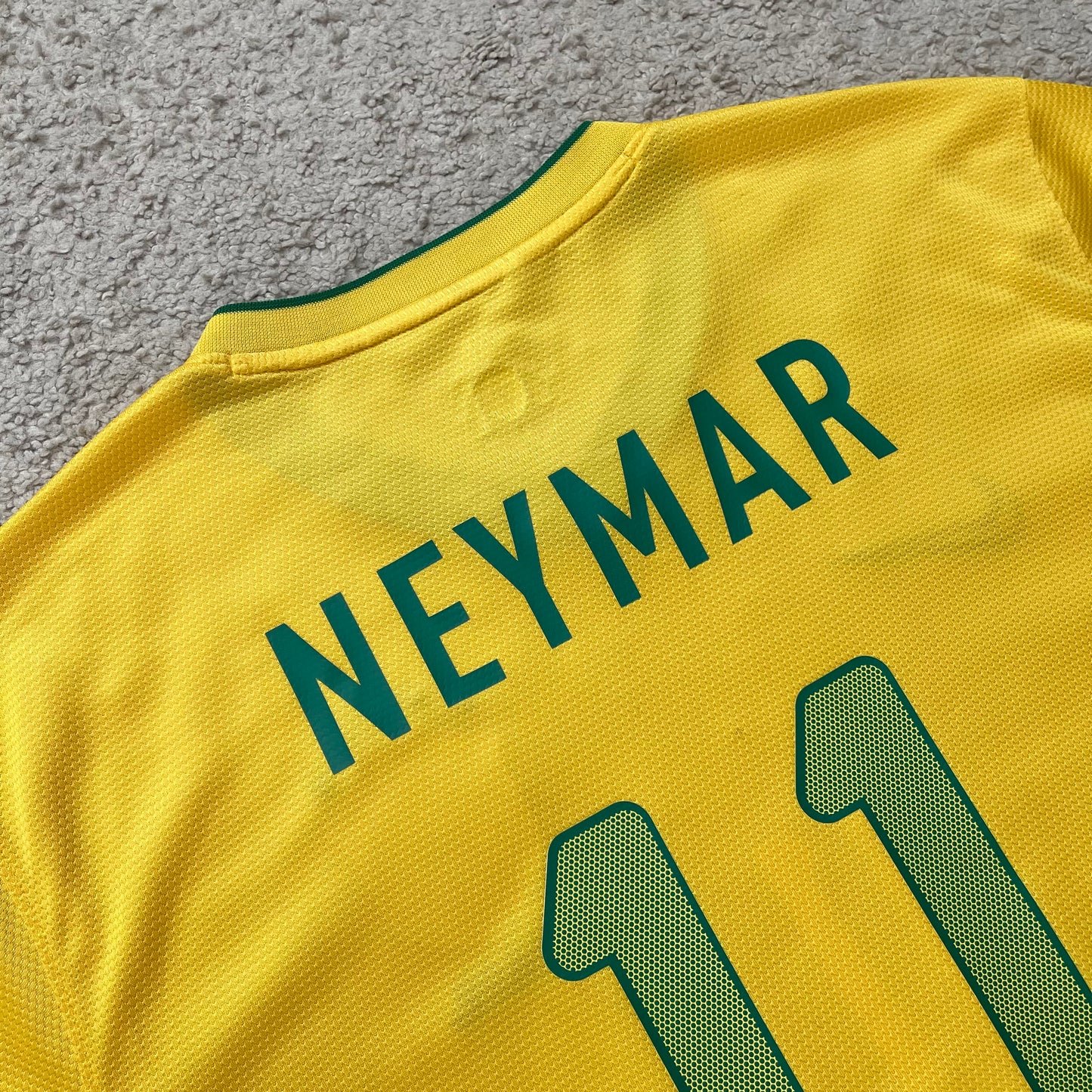 Brazil 2012/13 home x Neymar #11 (L)