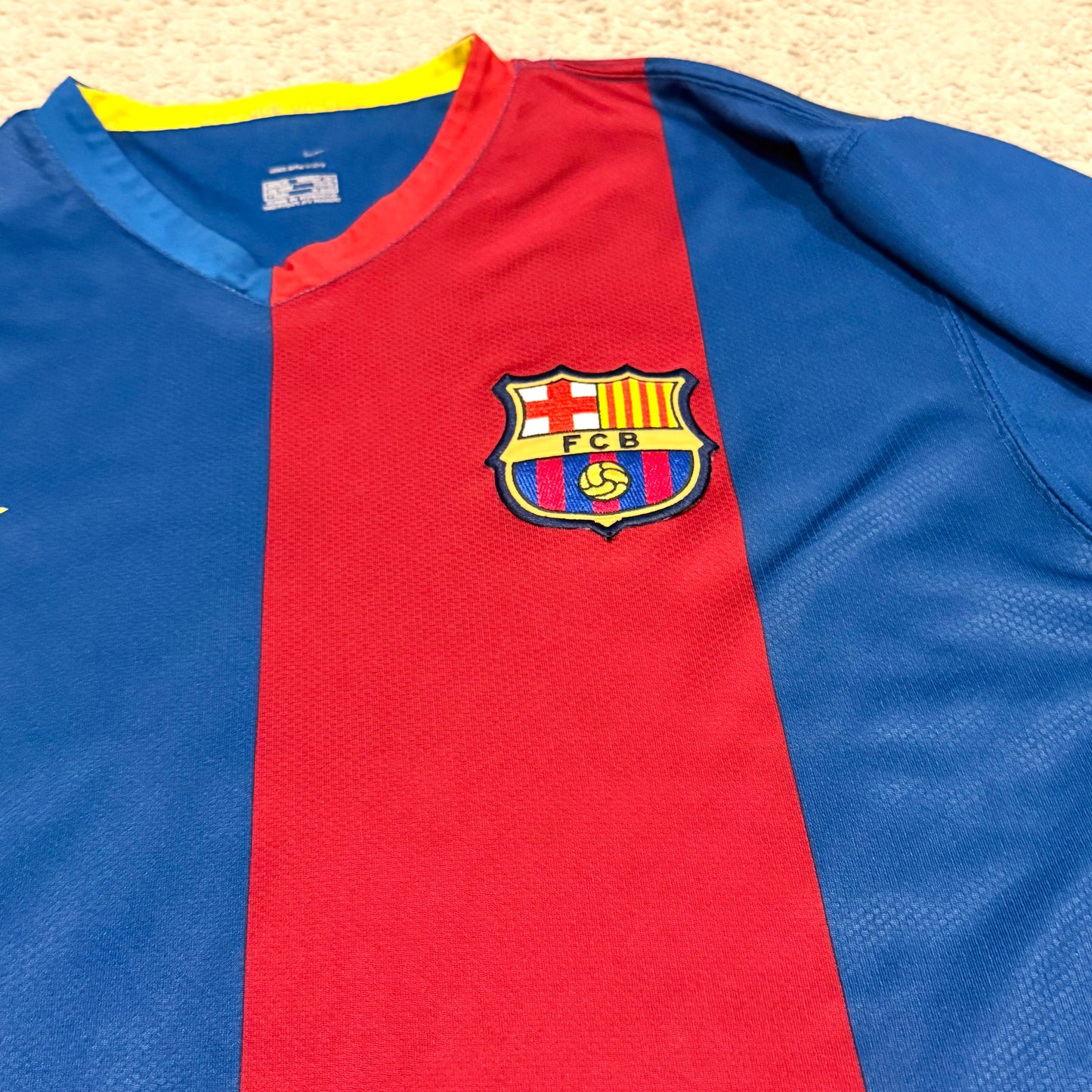 Barcelona 2006/07 home x Ronaldinho #10 (XL)