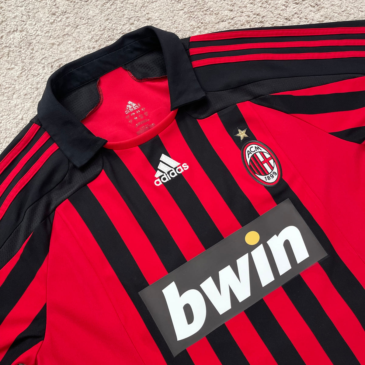 AC Milan 2007/08 home x Ricardo Kaká #22 (L)