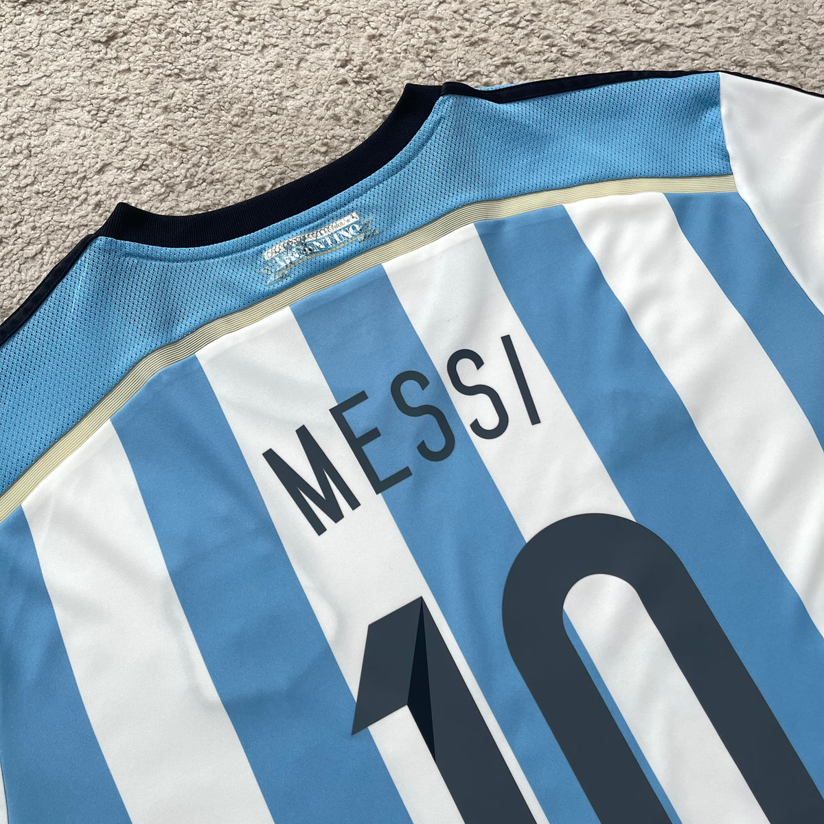 Argentina 2014 World Cup home LONG SLEEVES x Messi #10 (XL)