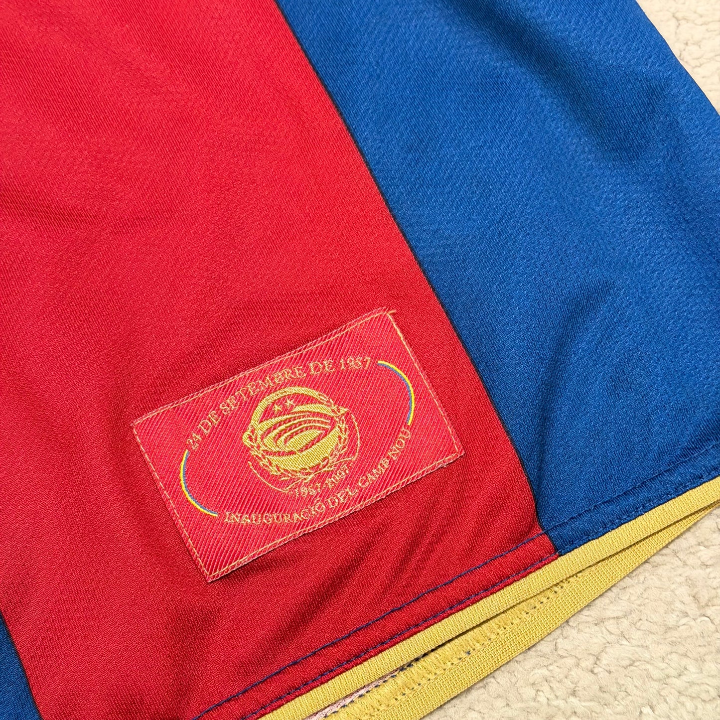 Barcelona 2007/08 home x Ronaldinho #10 (L)