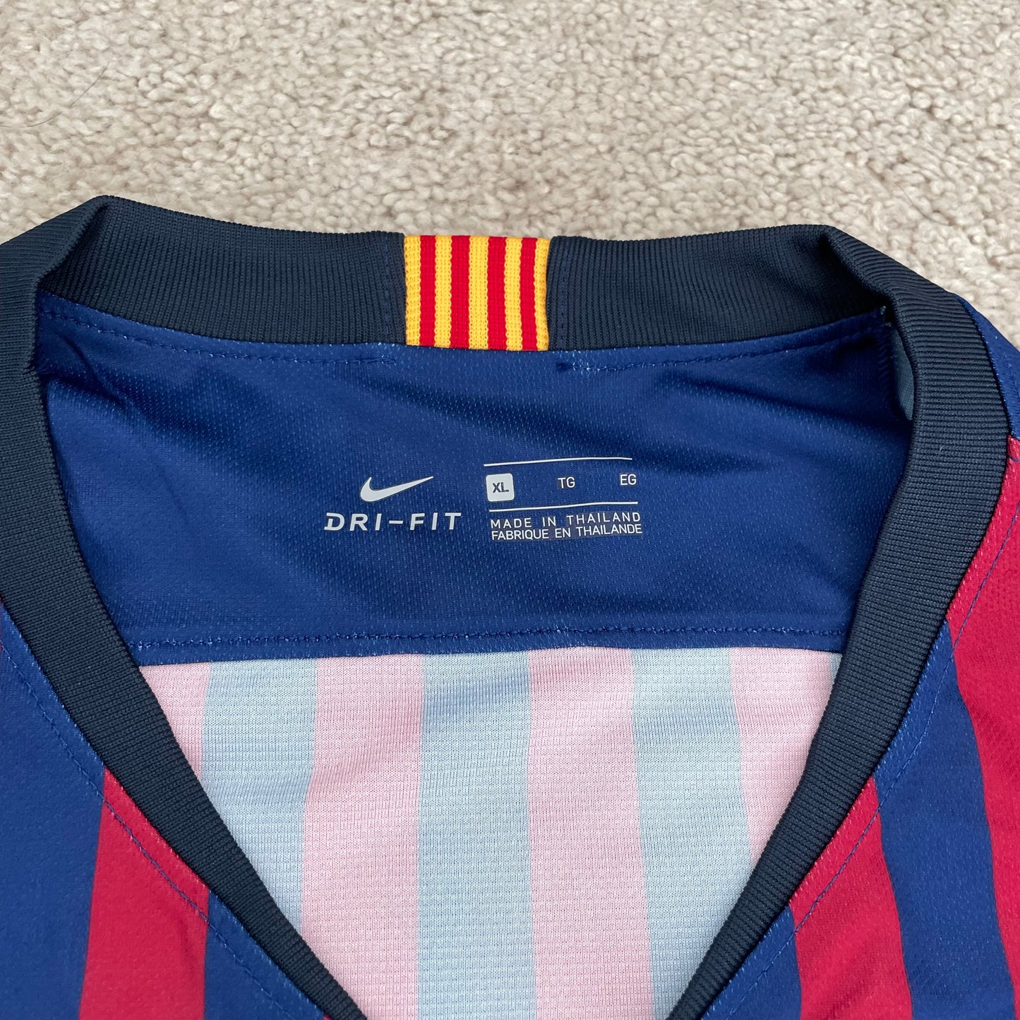 Barcelona 2018/19 home x Messi #10 (XL) *BRAND NEW WITH TAGS