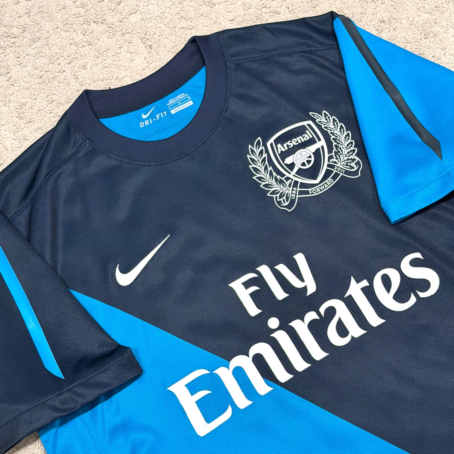 Arsenal 2011/12 away 125th ANNIVERSARY x Carlos Vela #11 (L)