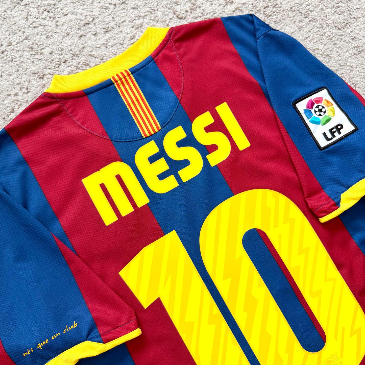 Barcelona 2010/11 home x Messi #10 (M)