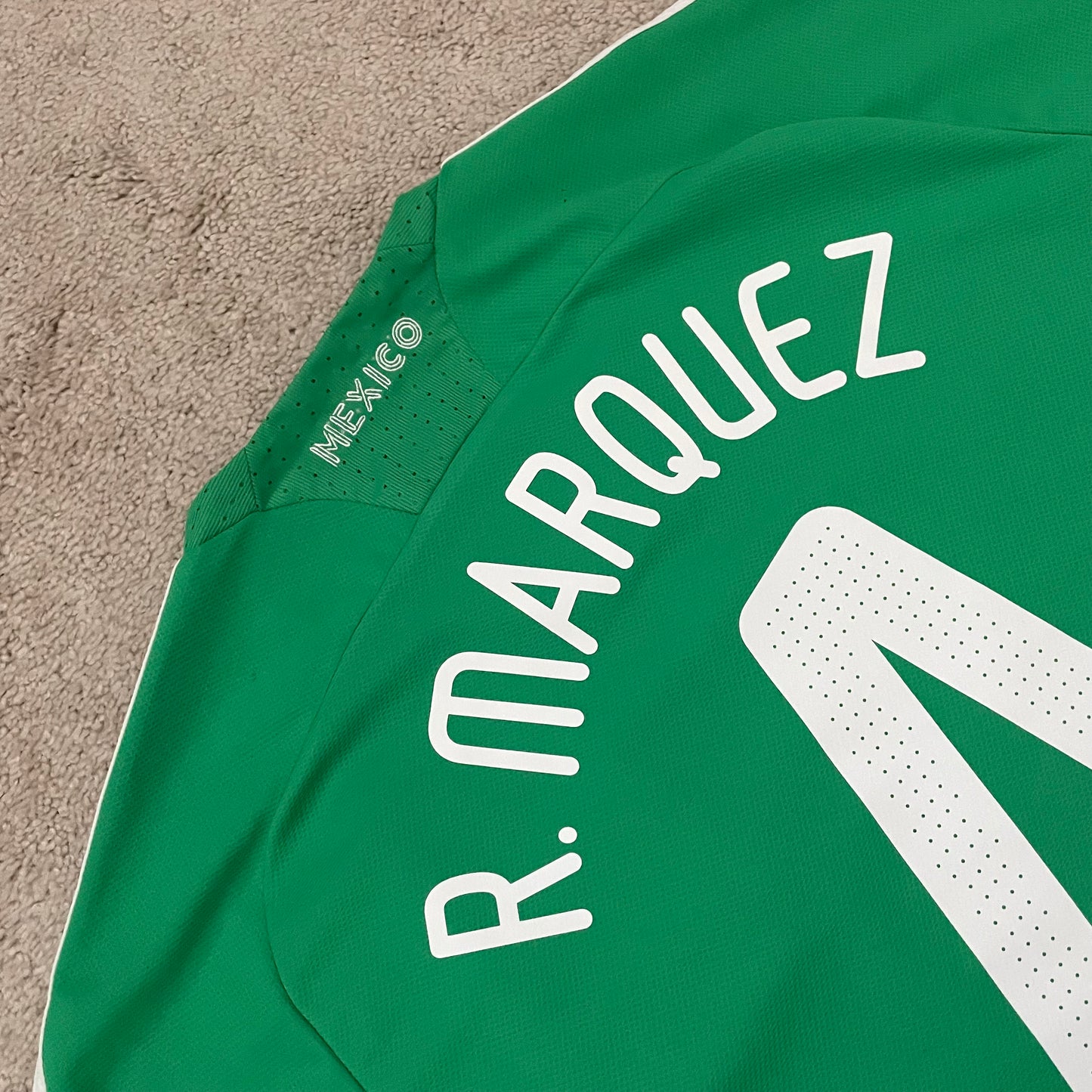 Mexico 2008/09 home 3/4 SLEEVES x Rafa Marquez #4 (XL) *has some holes and stains*