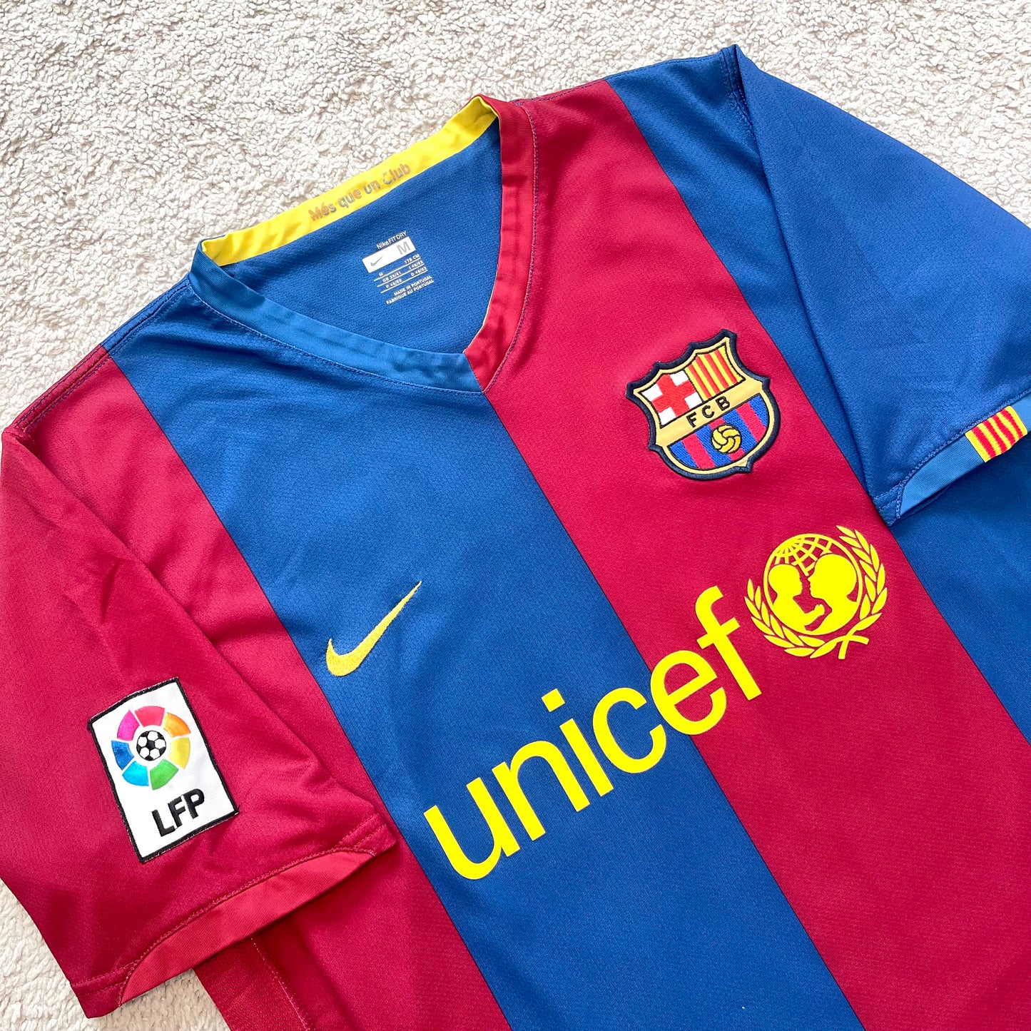 Barcelona 2006/07 home x Messi #19 (M)