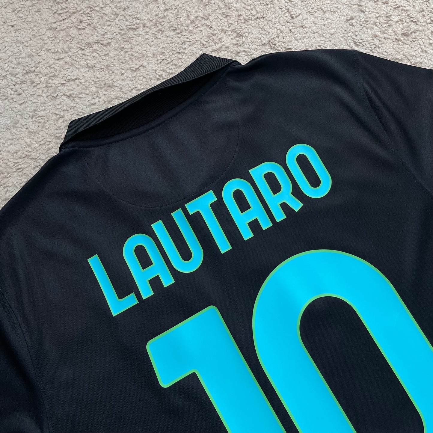Inter 2021/22 third x Lautaro Martinez #10 (M)